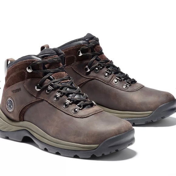 TIMBERLAND MEN'S FLUME WATERPROOF HIKING BOOTS - Picture 1 of 4